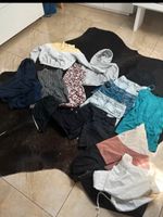 14 Teile Kleiderpaket Teenie Mädchen Gr. 164 xs/s Nordrhein-Westfalen - Castrop-Rauxel Vorschau