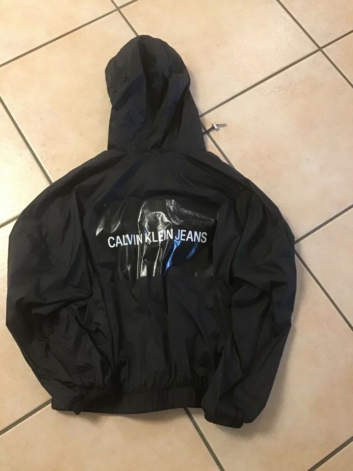 Calvin Klein Blouson..❣️❣️ in Kleinblittersdorf