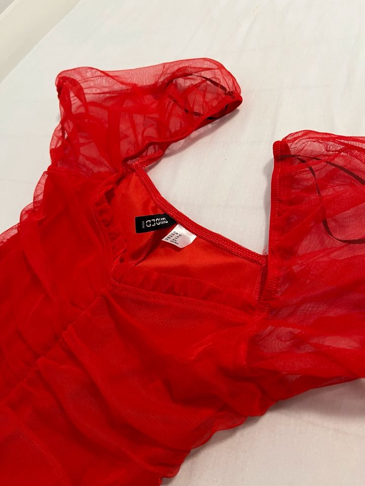 Rotes H&M kleid in Frechen