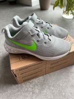 Kinder Sportschuhe  Sneaker Nike Revolution 6 in Gr.33 Kreis Pinneberg - Wedel Vorschau