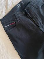 Tommy Hilfiger Jeans Stuttgart - Zuffenhausen Vorschau