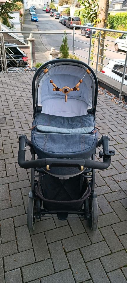 Peg Perego Kinderwagen Kombiset in Remscheid