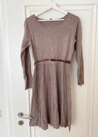 Comma elegantes Strickkleid mit Leopard-Gürtel Gr. 40 Neuwertig Bayern - Eichenau Vorschau