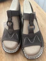 Sandalen mit leichtem Absatz Größe 37 Hessen - Alheim Vorschau
