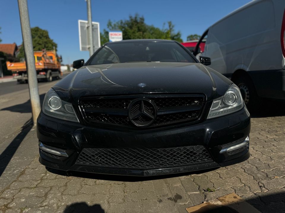 Mercedes Benz C200 w204 AMG-Line Aut. Motorschaden in Laatzen