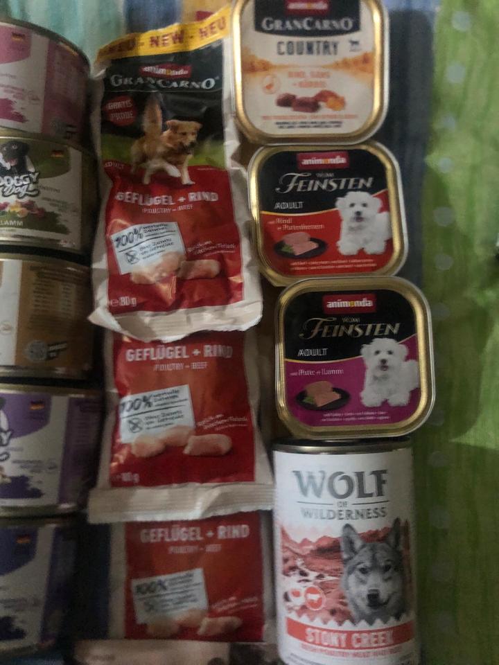 Hundefutter zu verkaufen, Nassfutter, Leckerlies, Knochen, TroFu in Leipzig