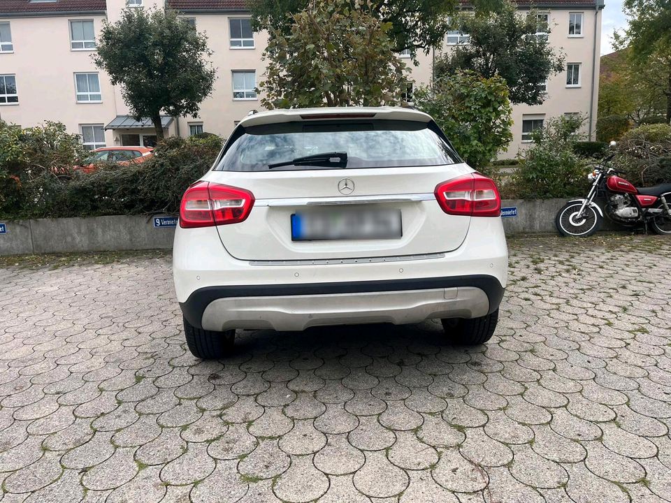 Mercedes Benz GLA 200 D Sport Allrad Automatic in Bockhorn