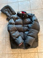 Tommy Hilfiger Herrenwinterjacke Größe XL Hessen - Bad Wildungen Vorschau