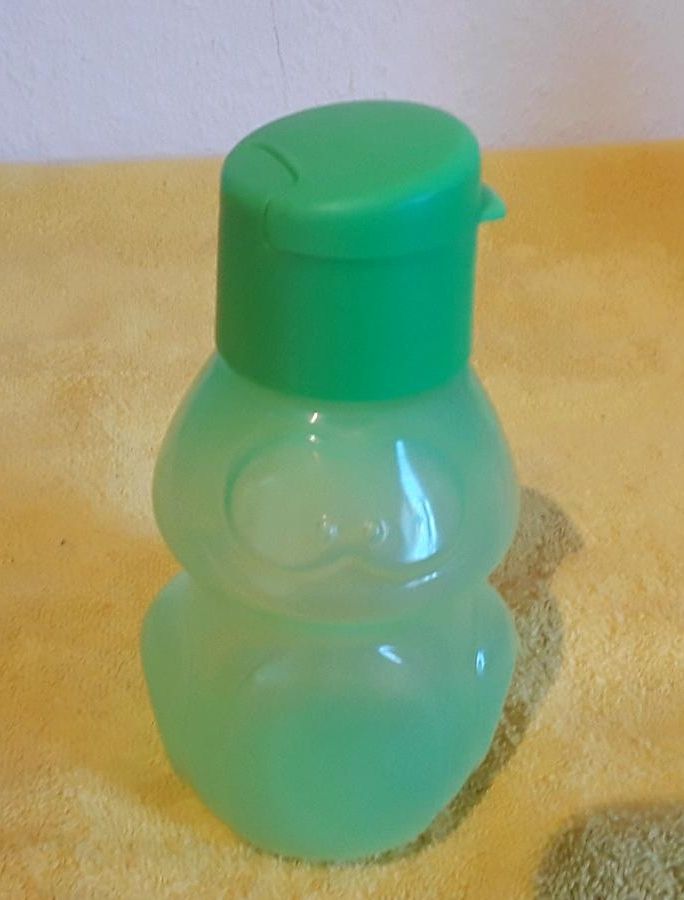 Tupperware  Trinkflaschen je 350ml in Weener