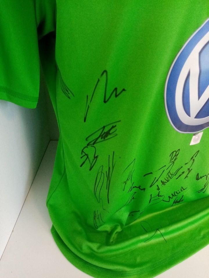 VFL Wolfsburg Trikot 2012/2013 Teamsigniert Wölfe COA Adidas L in Lünen