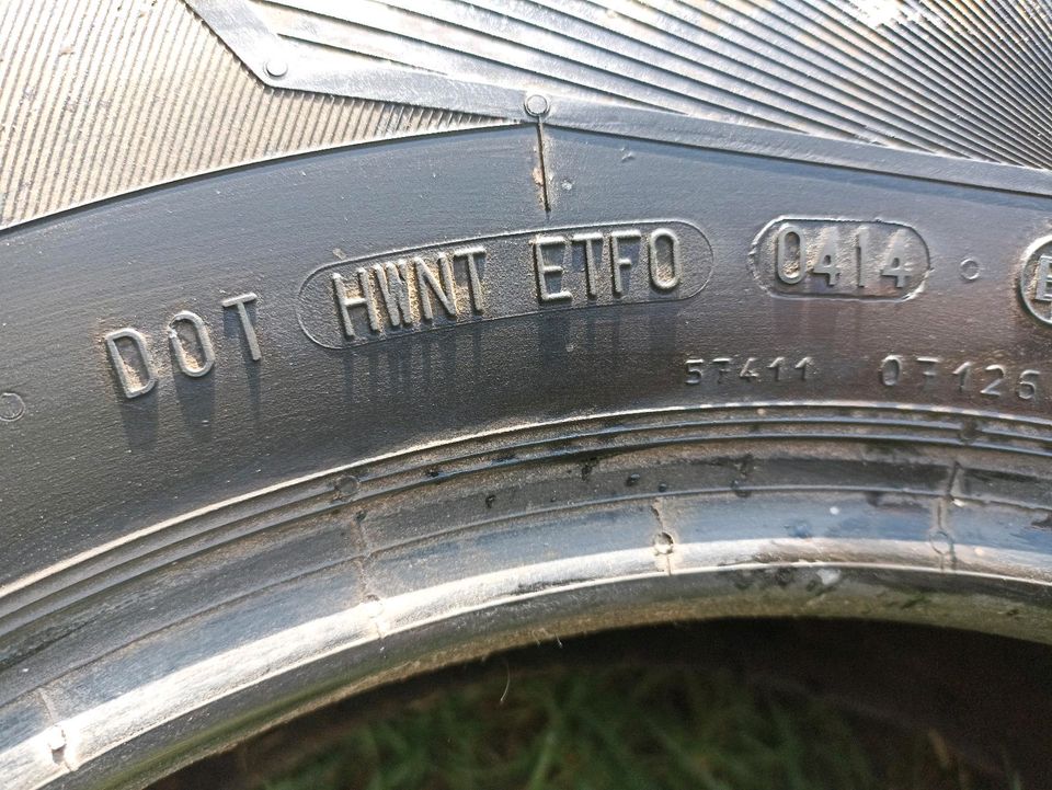 2 x Continental Vancocamper Sommerreifen 215/70 R15 in Genthin