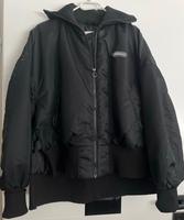 Adidas Bomberjacke oversized schwarz Niedersachsen - Delmenhorst Vorschau