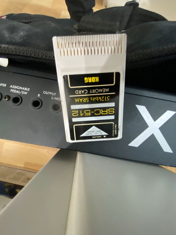 Korg x3 Workstation  Digital Synthesizer mit Tasche und Ständer in Dortmund
