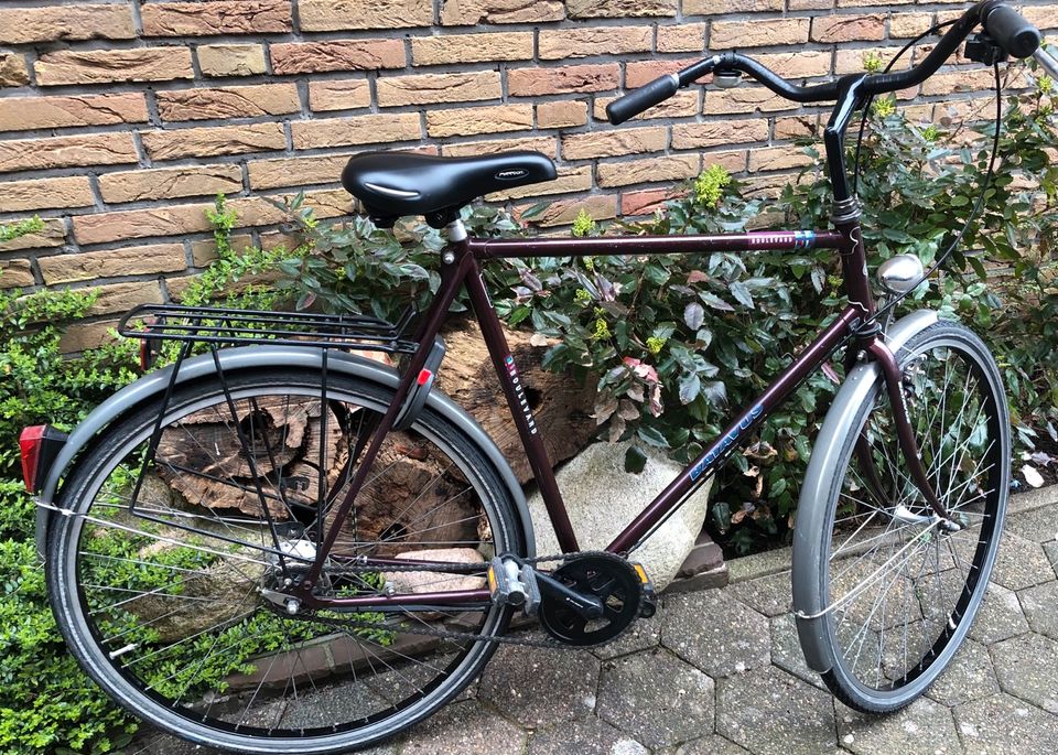 Boulevard Herren-Fahrrad der 70er Jahre 28 Zoll  „Oldtimer" in Bremen