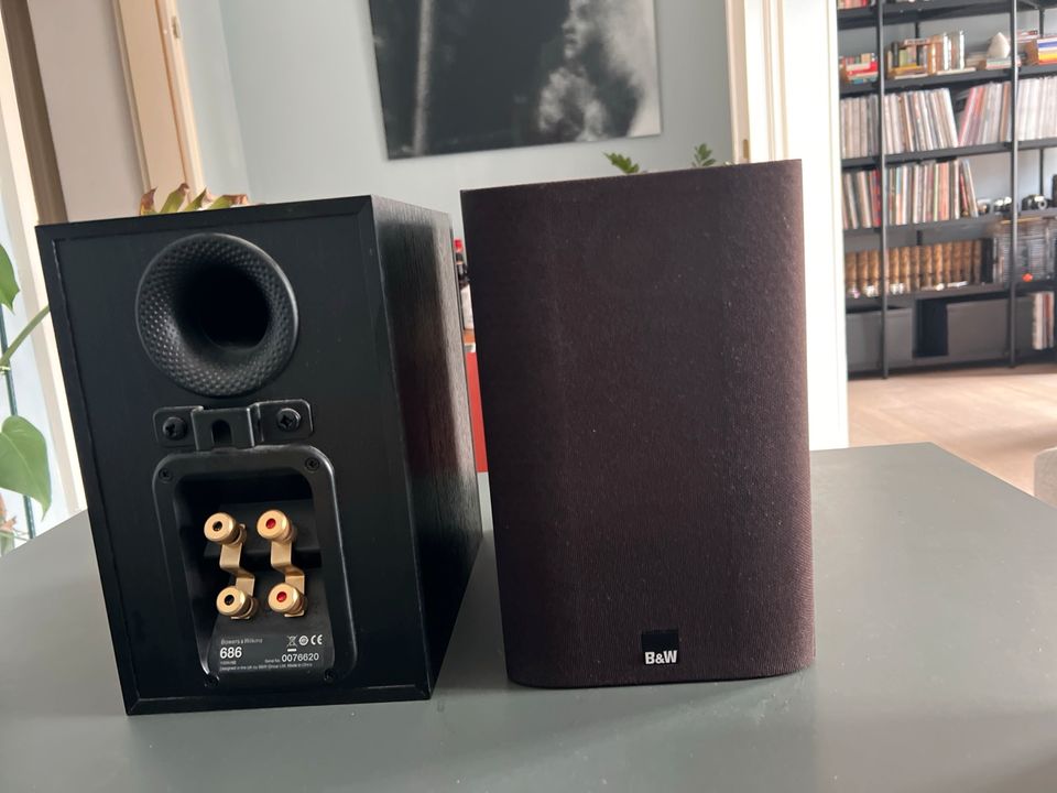 Bowers & Wilkins 686 in Berlin