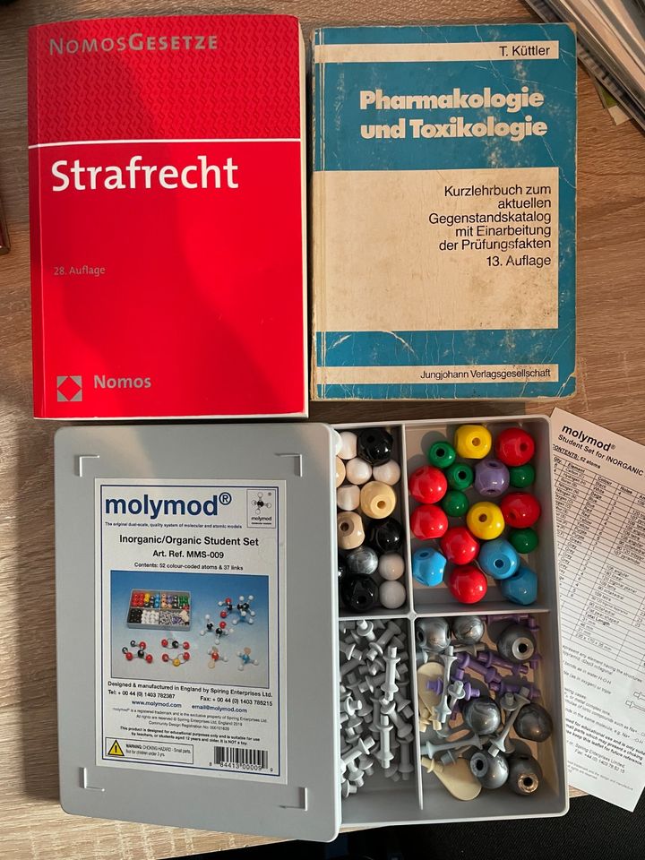 Fachbücher Pharmazie, Chemie, Mathe, Physik, Materialkunde in Bückeburg
