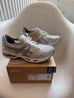 Asics Gel Kayano 14 Größe 40,5 NEU Nordrhein-Westfalen - Paderborn Vorschau
