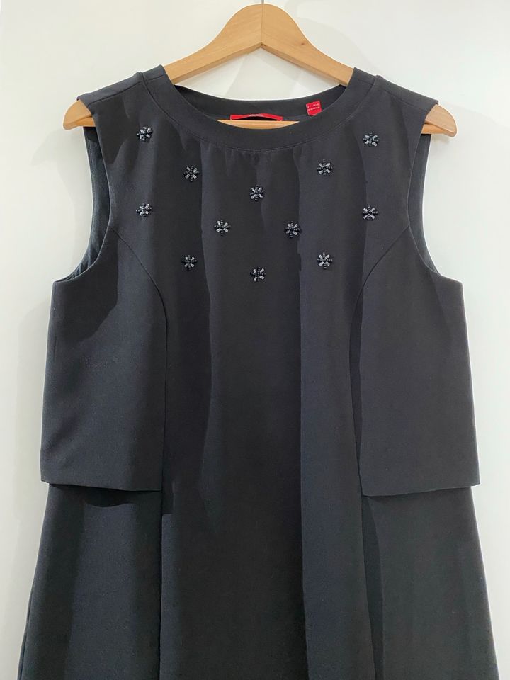 Kleid von S.Oliver, Etuikleid schwarz, Gr. 40 *elegant* in Hamburg