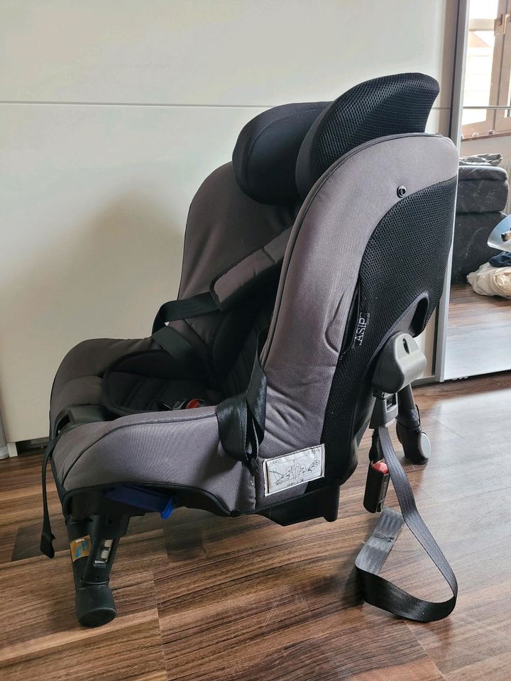 Kindersitz Axkid Minikid 2.0 unfallfrei in Ahlen