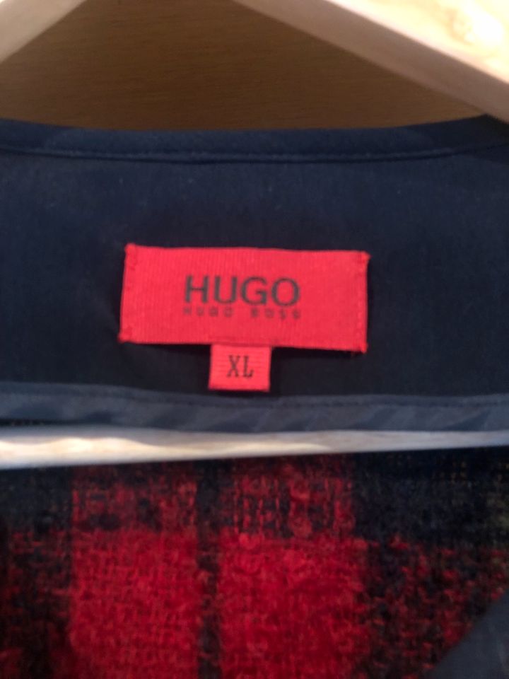 Jacke Hugo Boss in Haiterbach