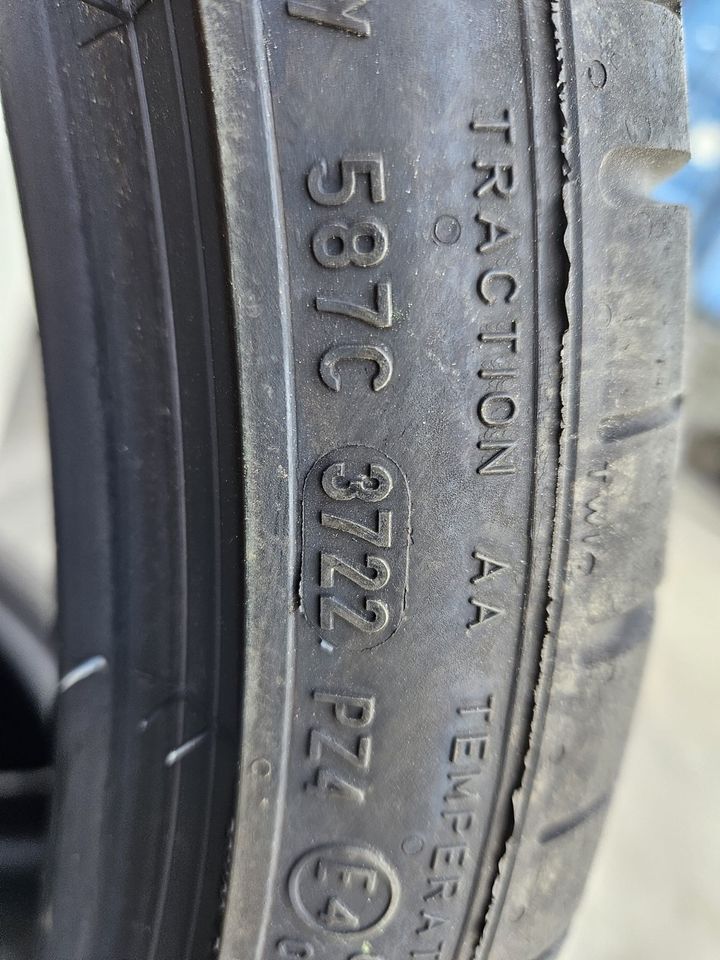 2x Pirelli Reifen von BMW M4 285/30/20 in Lichtenau