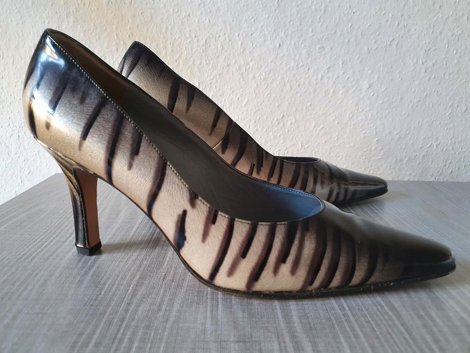 Peter Kaiser Pumps * Gr. 7 Lackleder * Animalprint * NP 150€ in Duisburg