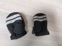 Fäustlinge Wasserabweisend Baby Kind schwarz Handschuhe H&M 80/86 Nordrhein-Westfalen - Beckum Vorschau