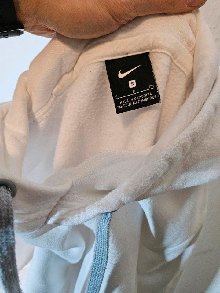 Nike Hoodie in Kiel