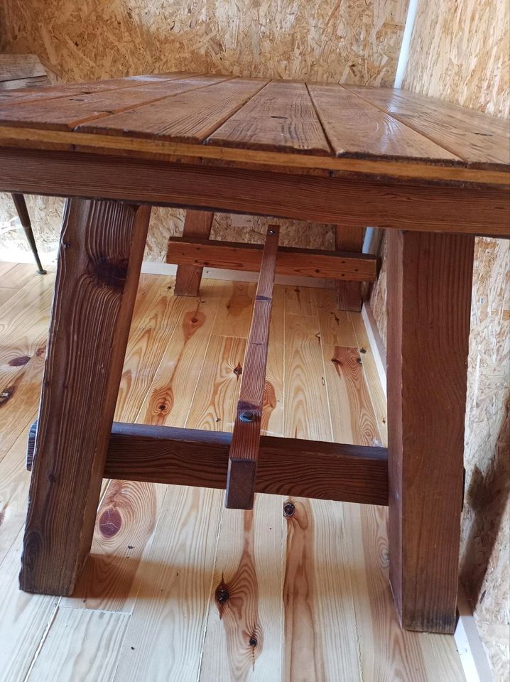 Holztisch Tisch Garten in Morbach