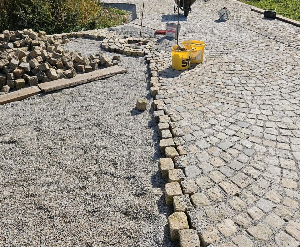 Pflasterer/Tiefbauer/Straßenbauer hat noch freie Kapazitäten in Hohenstein-Ernstthal