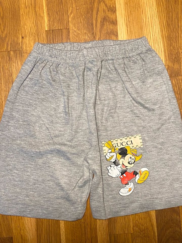 Kinder Shorts 2er Set grau und rosa Größe 128 kurze Hosen in Brühl