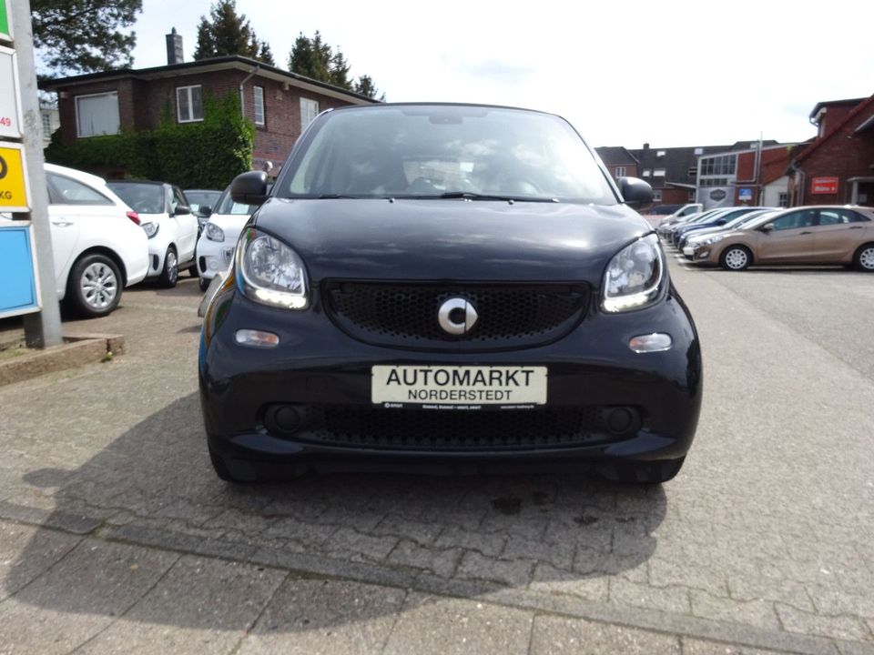 Smart ForTwo fortwo coupe Basis 52kW/Klimaautomatic/2- in Norderstedt