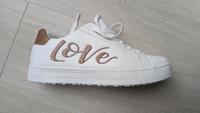 Neu! Brautschuhe Sneaker, Größe 38 Niedersachsen - Burgdorf Vorschau