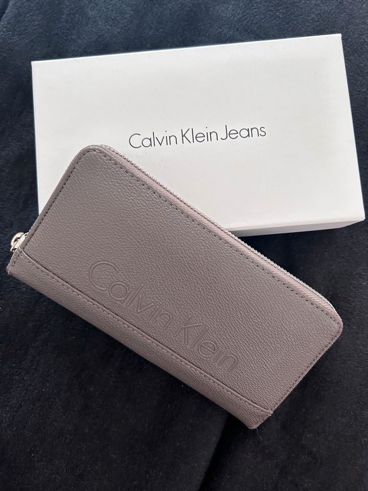 Calvin Klein Geldbeutel in Germering