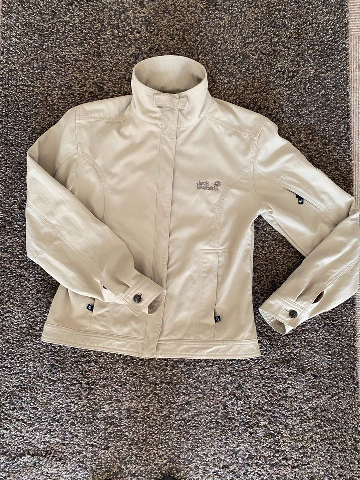 Jack Wolfskin Travel Jacke, beige Größe 38 in Menden