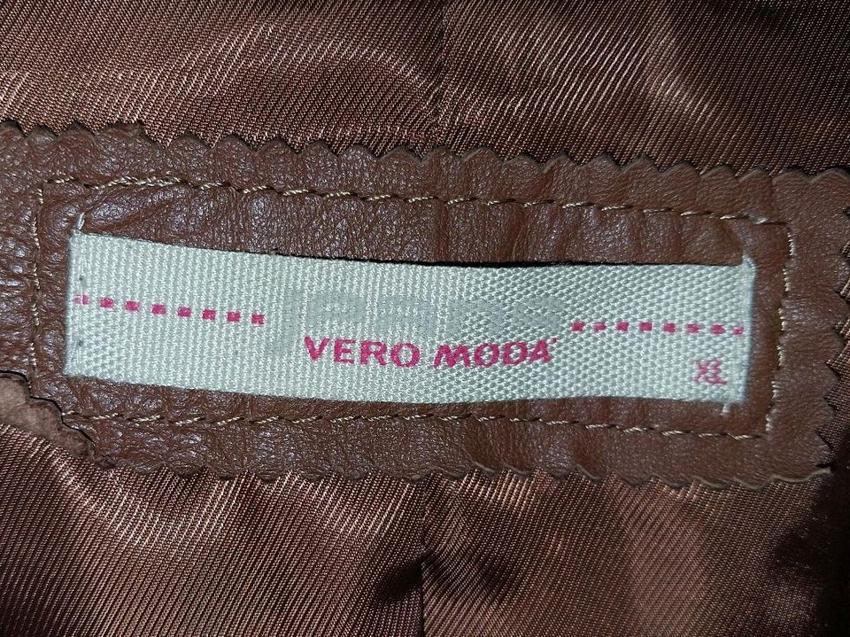 Lederjacke Vero Moda Gr. XL/42 TOP!!! in Zwickau