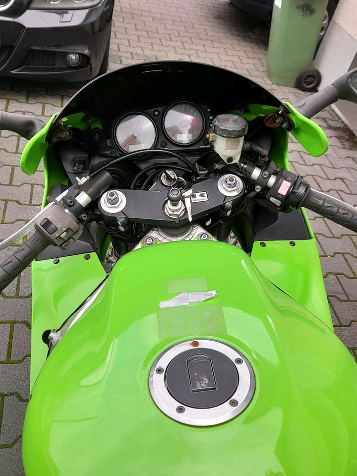 Kawasaki ZX-9R Ninja erst 24921km TÜV neu!!! in Mülheim (Ruhr)