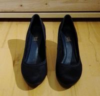 Schwarze Damenschuhe Absatzschuhe Pumps Größe 39 Niedersachsen - Haste Vorschau