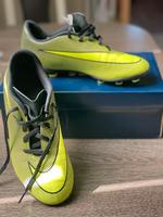 Fußballschuhe, Neongelb Gr 38 Thüringen - Schleusingen Vorschau
