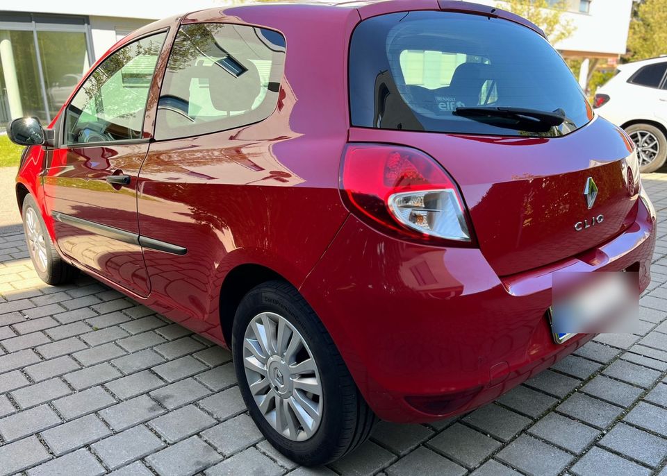 Renault Clio 1.2 *Top Zustand* in Augsburg