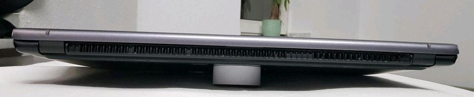 Laptop ASUS VivoBook 15. intel i7/NVIDIA MX110M/SSD/15'6/20GB RAM in Düsseldorf