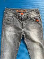 Adenauer & Co Jeans neuwertig Größe 31 Nordrhein-Westfalen - Lienen Vorschau