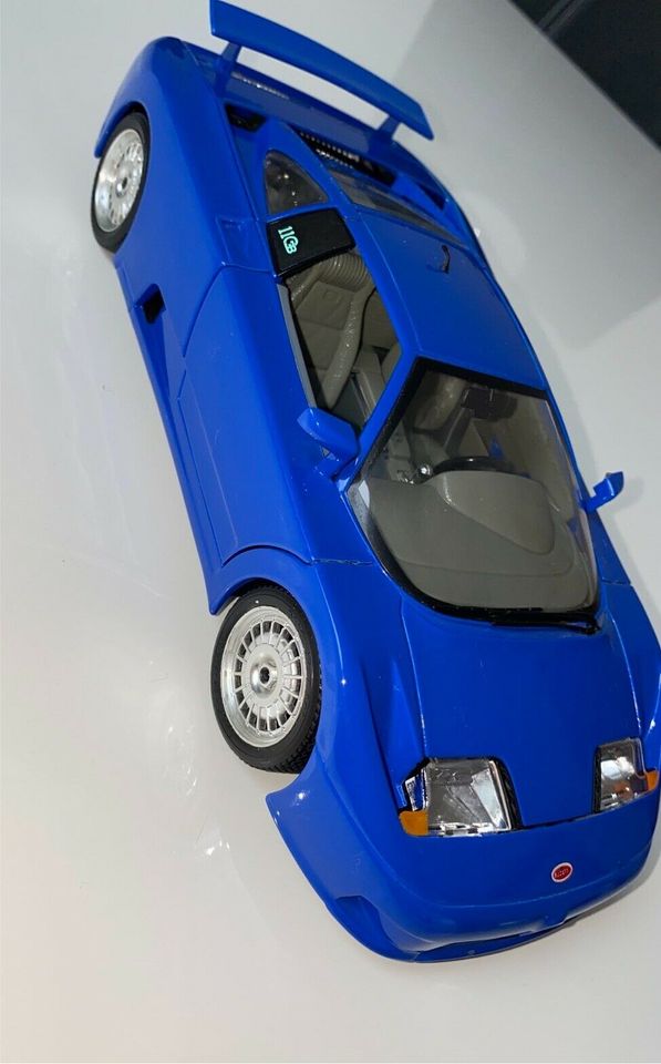 Modellauto Bugatti 11 GB 1991 Burago 1:18 Sammlung Auto in Eschweiler