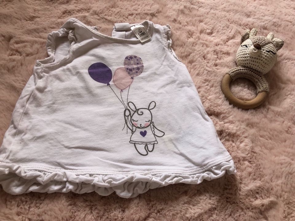 Süßes Set T-Shirt Shorts Hut lila Blümchen H&M Gr 62 in Oppenheim