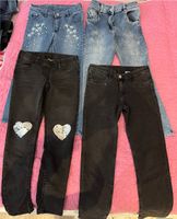 Kinder Mädchen Hose Jeans Strass Glitzer Herz H&M 134 wie NEU Nordrhein-Westfalen - Lengerich Vorschau