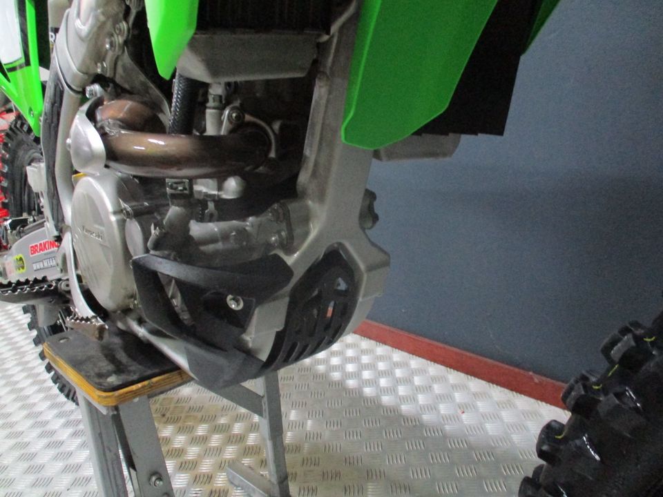 Kawasaki KXF 250 2022 1e hand Top zustand ! KX-F / KX 450 in Emmerich am Rhein