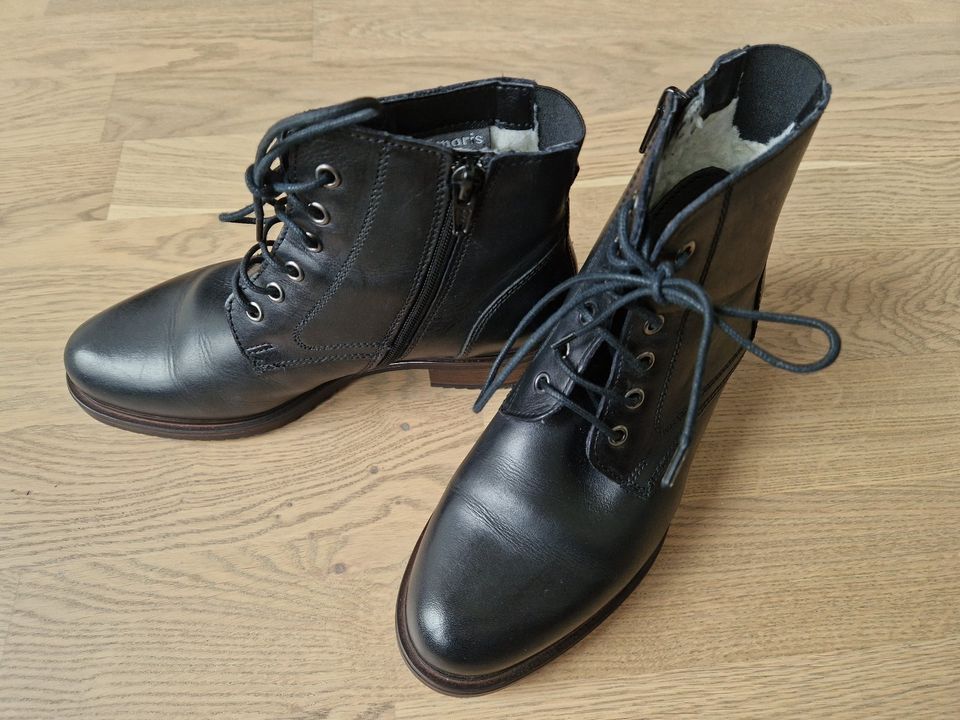 Stiefelette von Tamaris in schwarz in Bonn