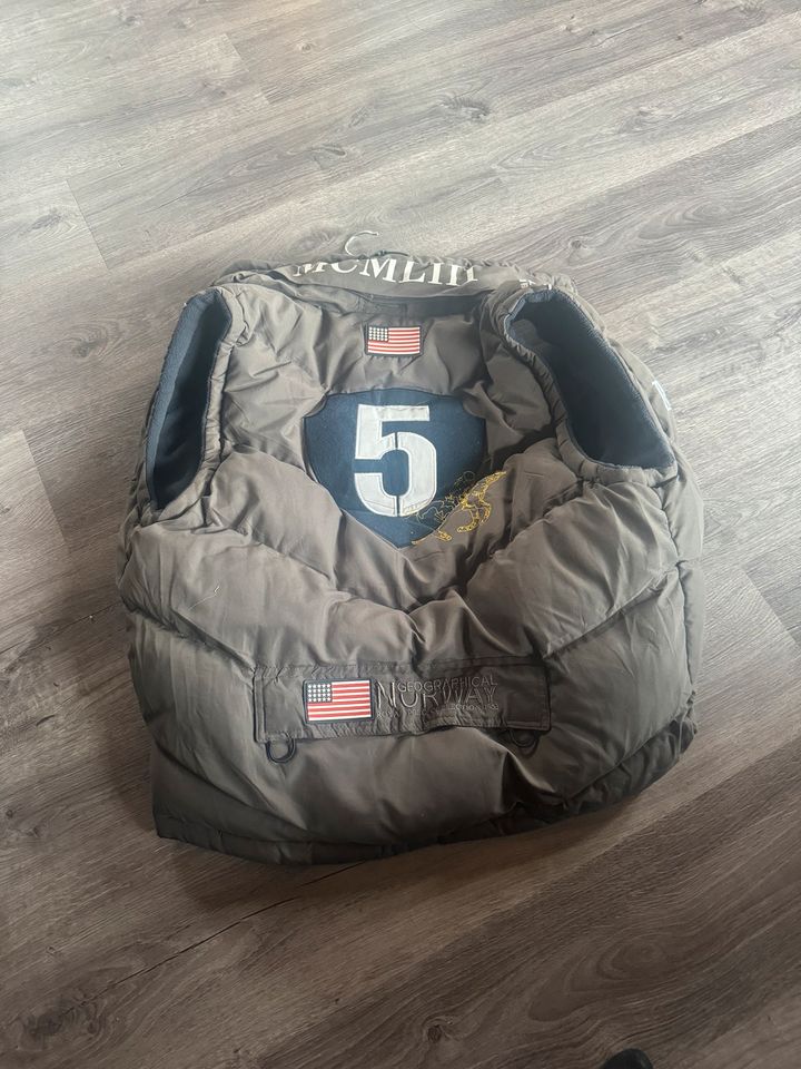 Geographical Norway Weste XL in Albstadt