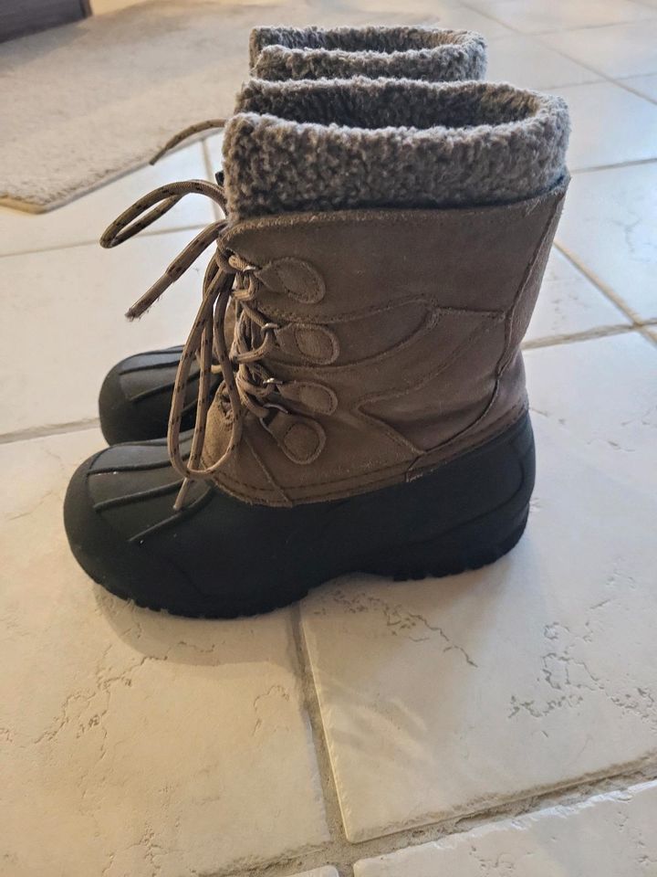 Winterstiefel Boots Gr. 34 in Oldendorf (Luhe)