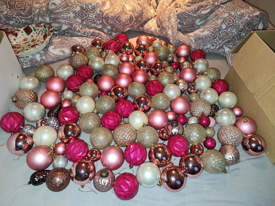 Tolle Weihnachten Weihnachtskugeln - Dekoration Deko 138 Stück in Rantrum